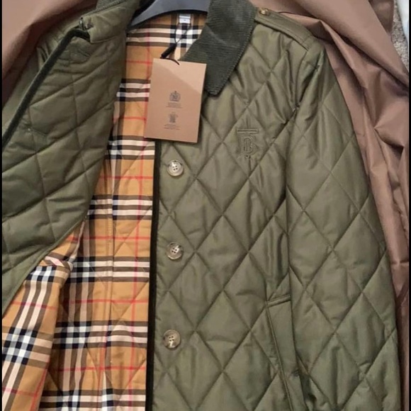 Brand new Burberry Jacket - Picture 5 of 8